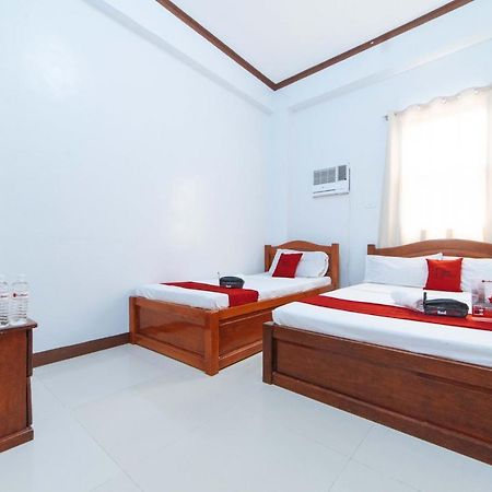 Reddoorz @ D Maagma Street Hotel Kalibo Ngoại thất bức ảnh