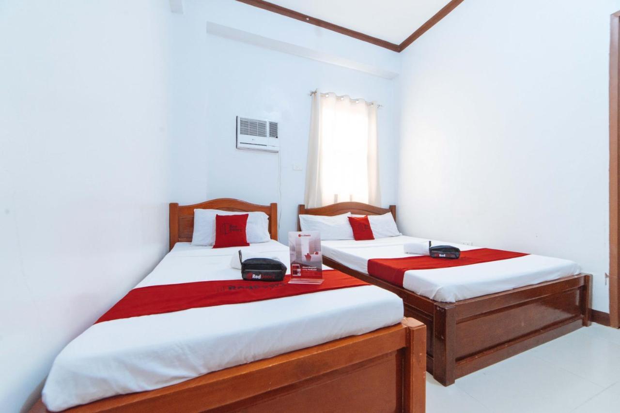 Reddoorz @ D Maagma Street Hotel Kalibo Ngoại thất bức ảnh