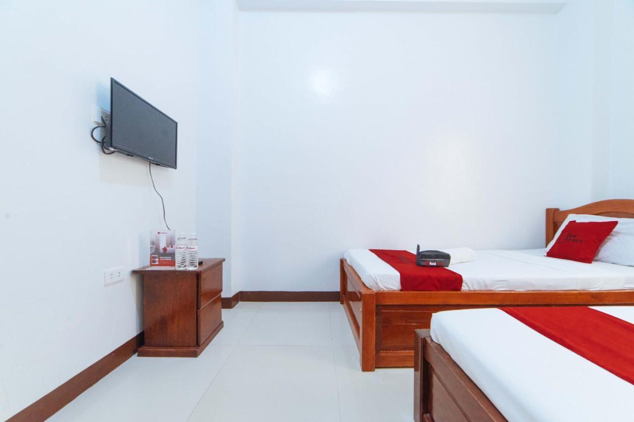 Reddoorz @ D Maagma Street Hotel Kalibo Ngoại thất bức ảnh