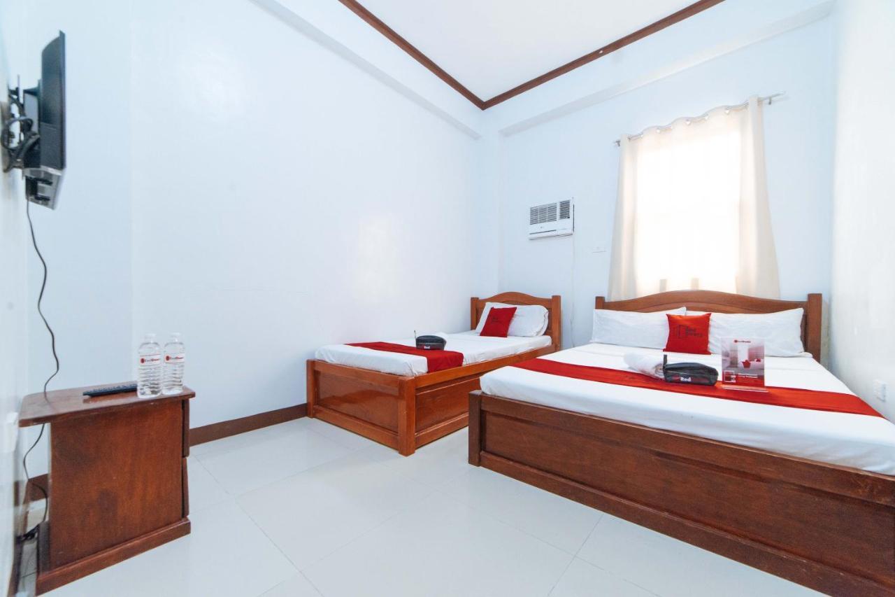 Reddoorz @ D Maagma Street Hotel Kalibo Ngoại thất bức ảnh
