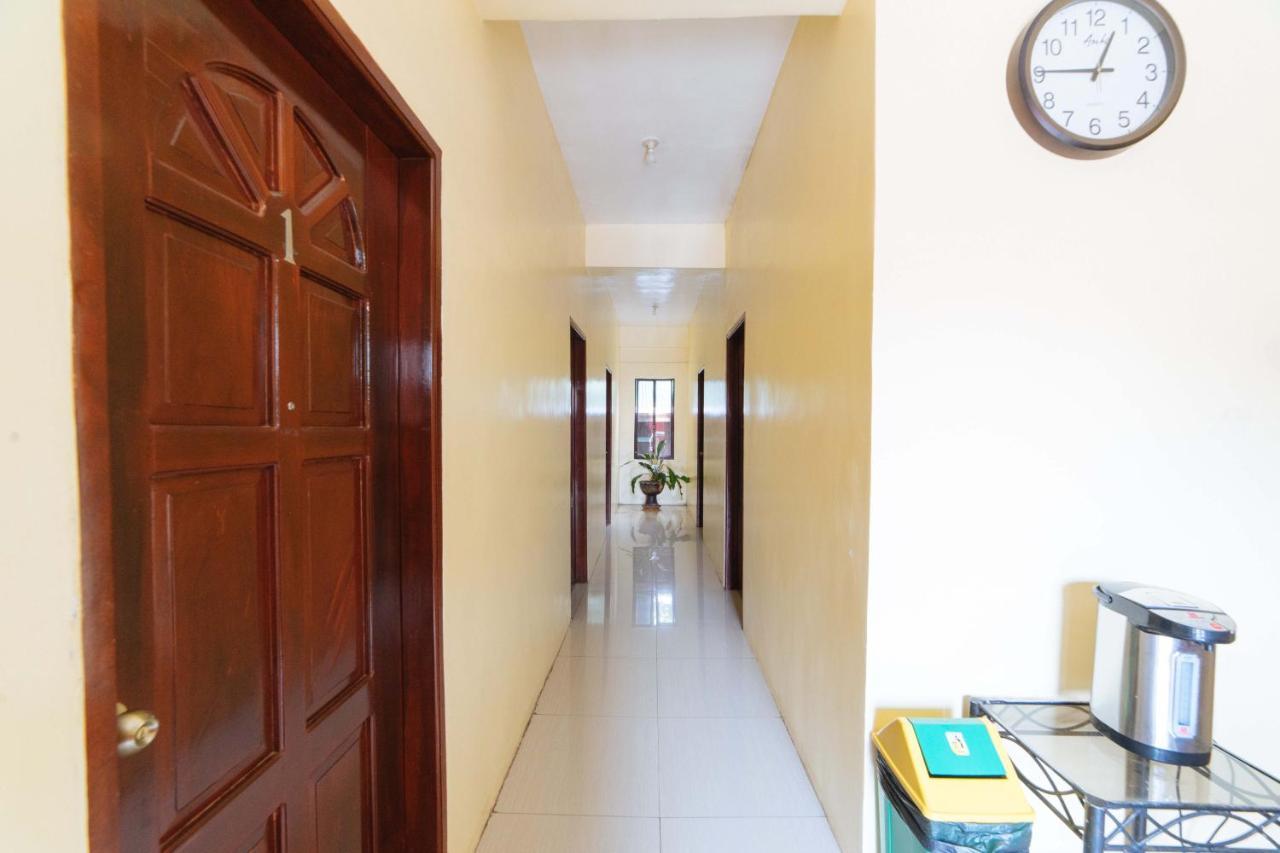 Reddoorz @ D Maagma Street Hotel Kalibo Ngoại thất bức ảnh