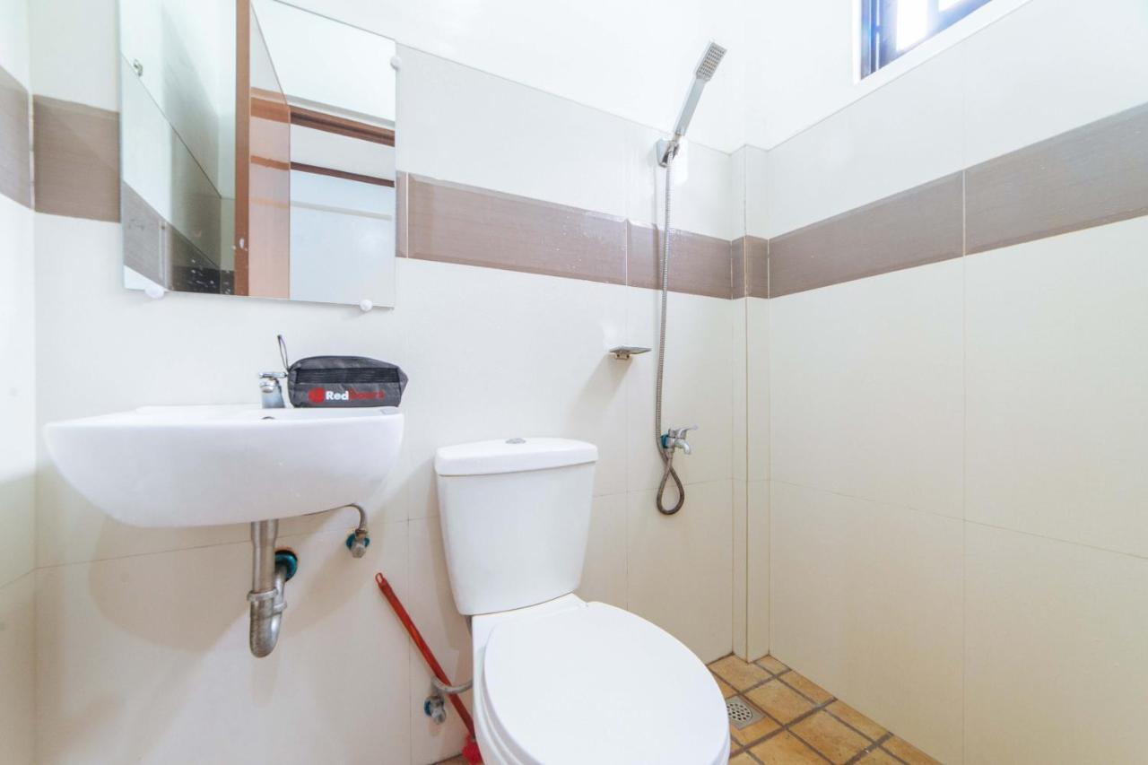 Reddoorz @ D Maagma Street Hotel Kalibo Ngoại thất bức ảnh