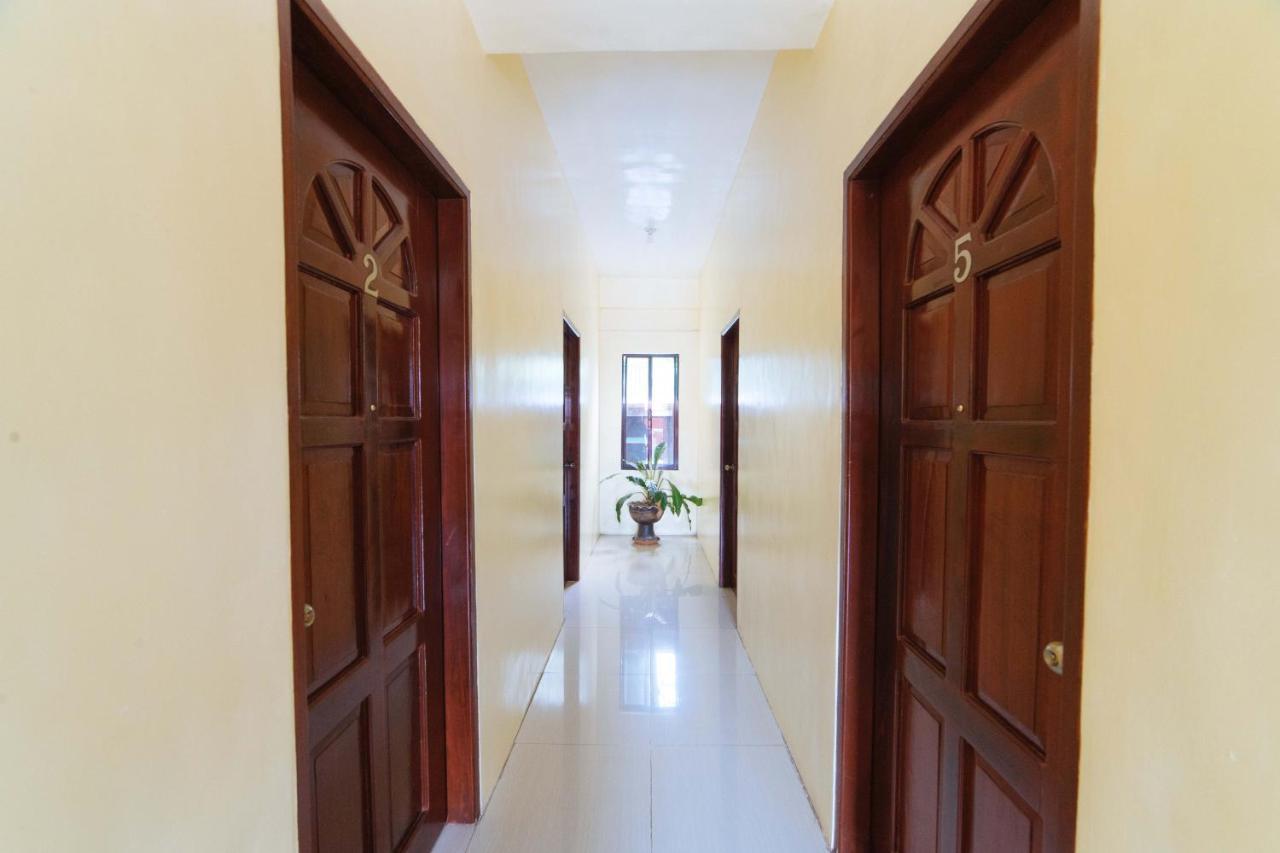 Reddoorz @ D Maagma Street Hotel Kalibo Ngoại thất bức ảnh